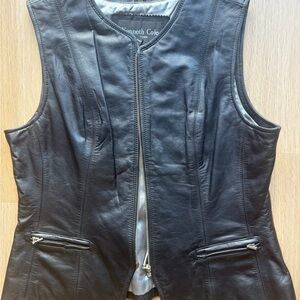 Kenneth Cole Women's Black Zip-Up Vest